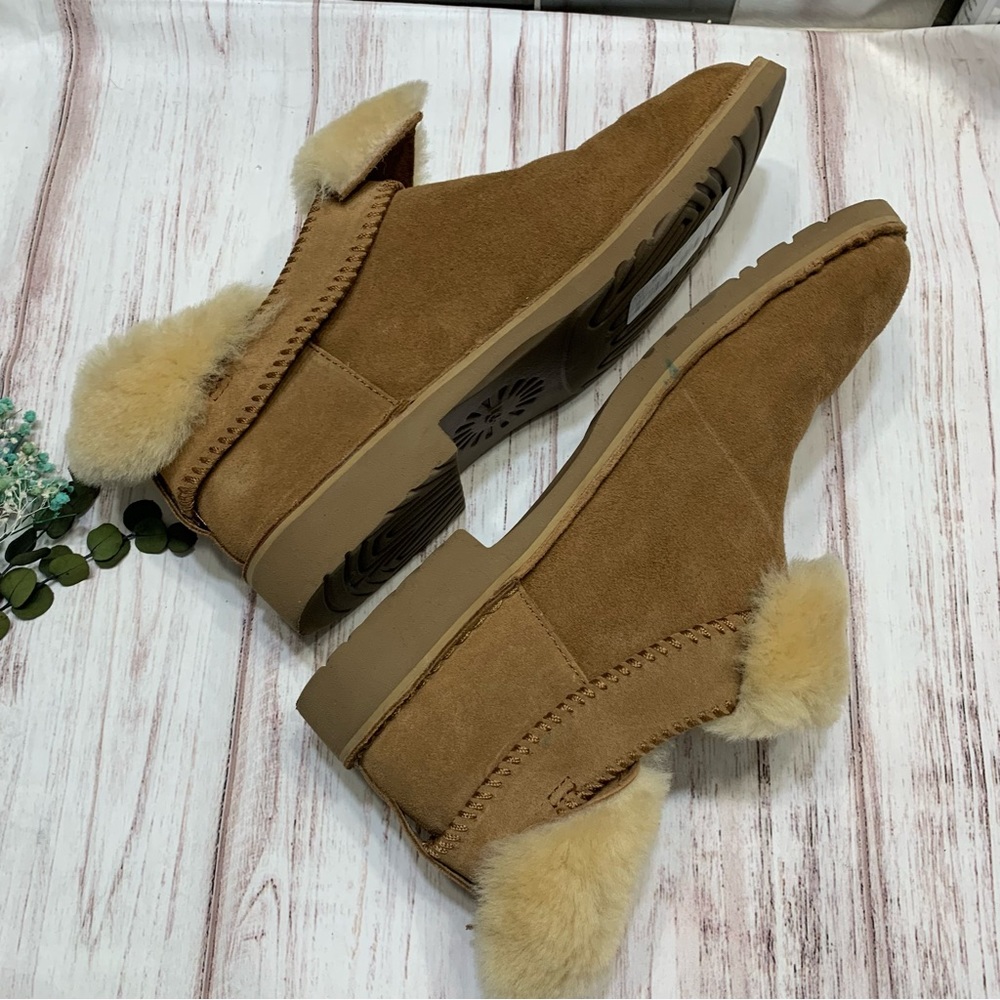 UGG McKay Ankle BOOT - Picture 9 of 17